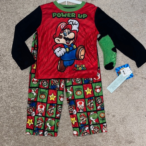 Nintendo Pajamas Nwt Super Mario Brothers Pajama Set Size 45 Poshmark